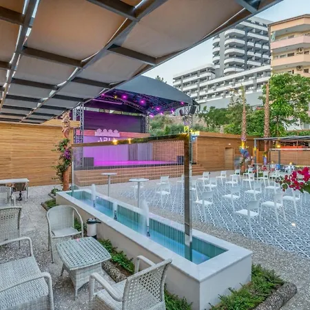 Aria & Ultra Konaklı