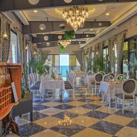 Aria & Ultra ホテル