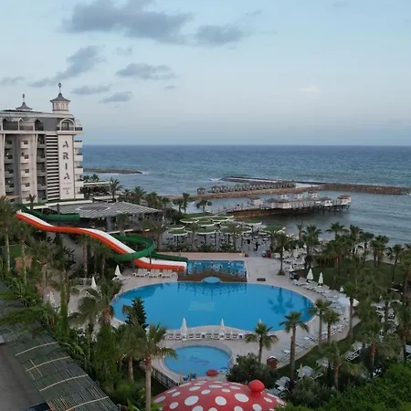 Aria & Ultra Otel Konaklı