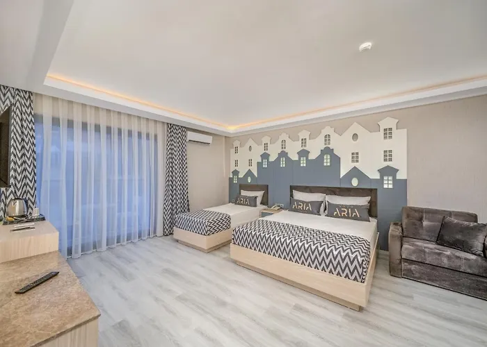 Aria & Ultra Hotel 5*