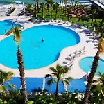 Aria & Ultra Hotel 5*